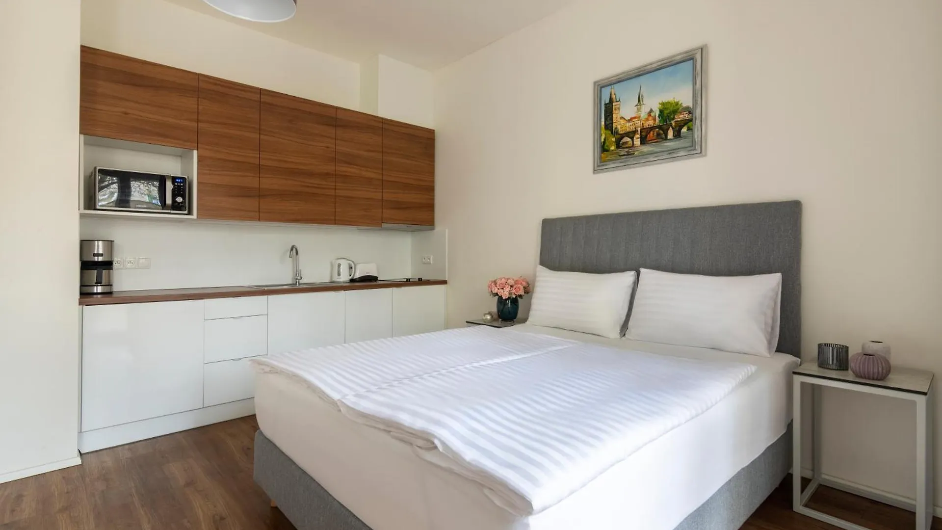 Prague Tales Boutique Residence By Dwellfort Ξενοδοχείο με διαμερίσματα