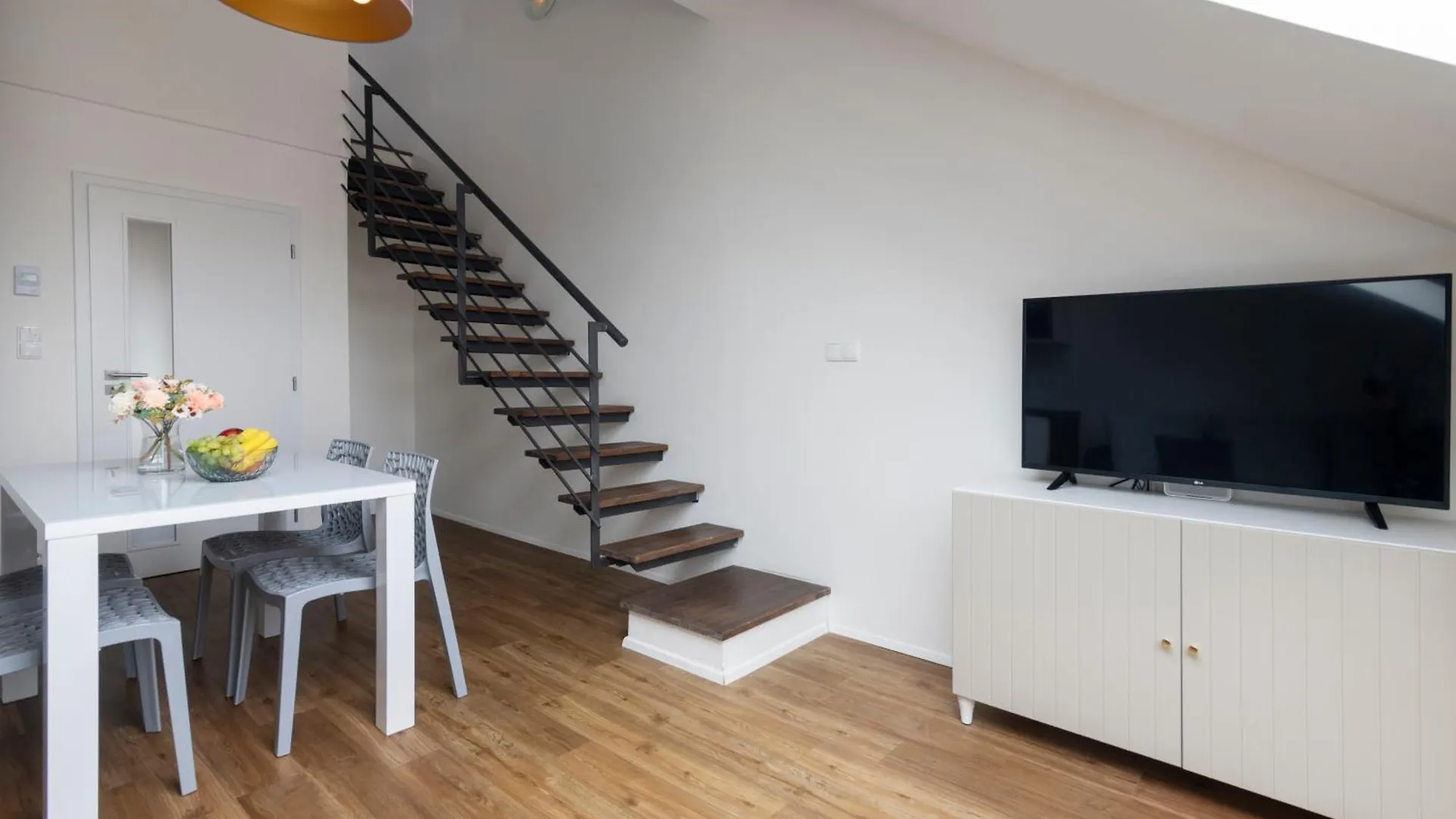 Prague Tales Boutique Residence By Dwellfort Ξενοδοχείο με διαμερίσματα